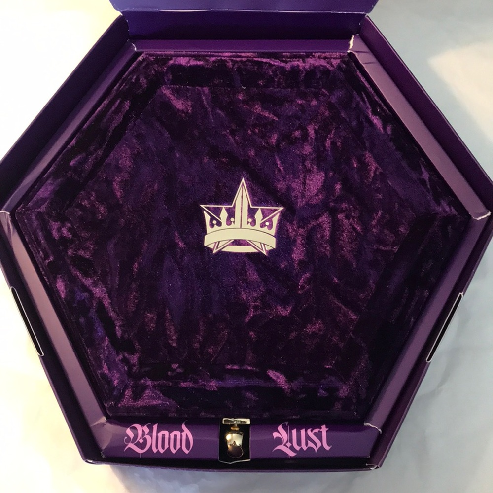 Jeffree Star Blood Lust Artistry Palette - Picture 5 of 6